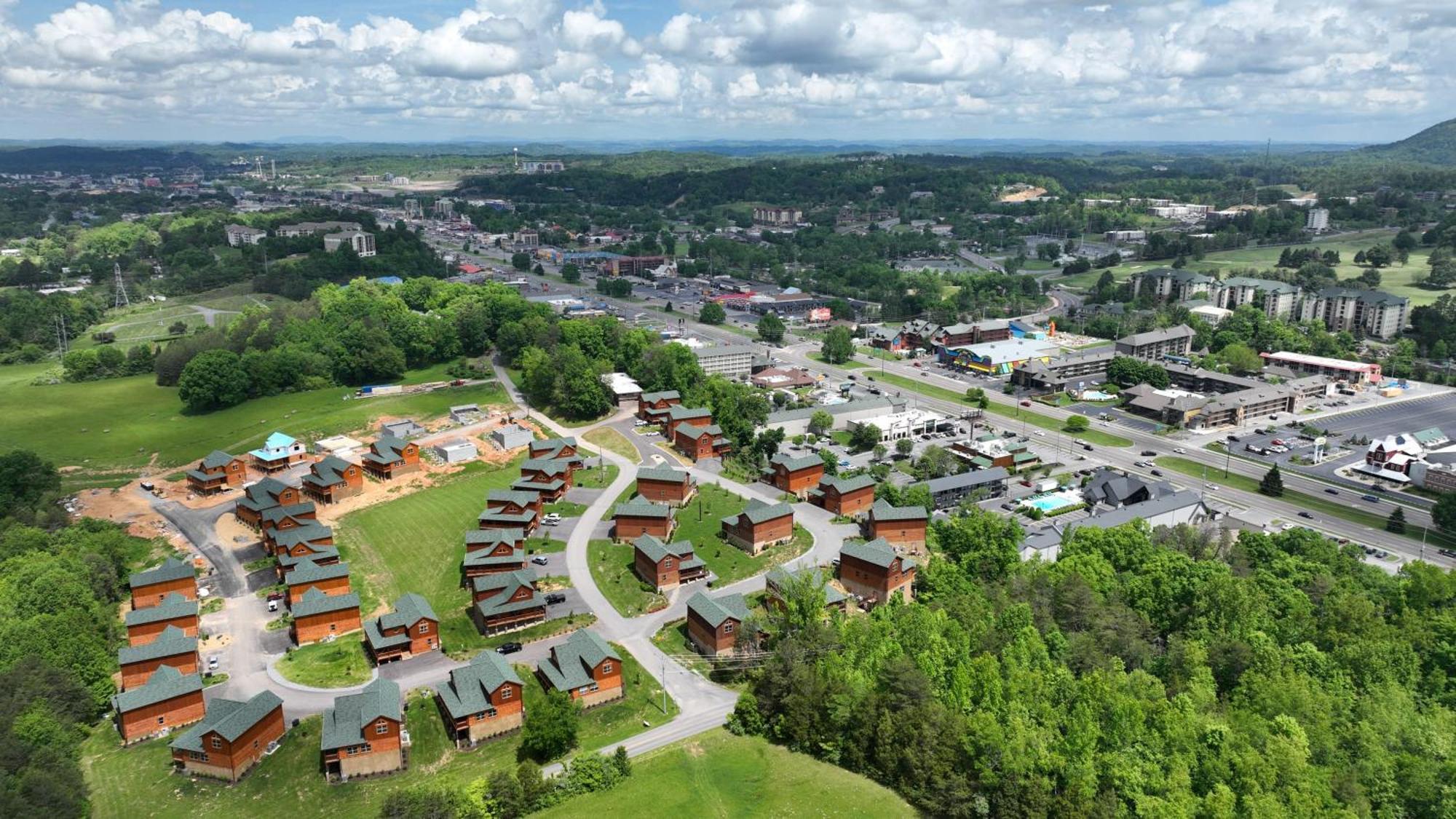 Walk To Parkway - Indoor Pool - Treehouse Loft Ps5 Villa Pigeon Forge Exterior photo