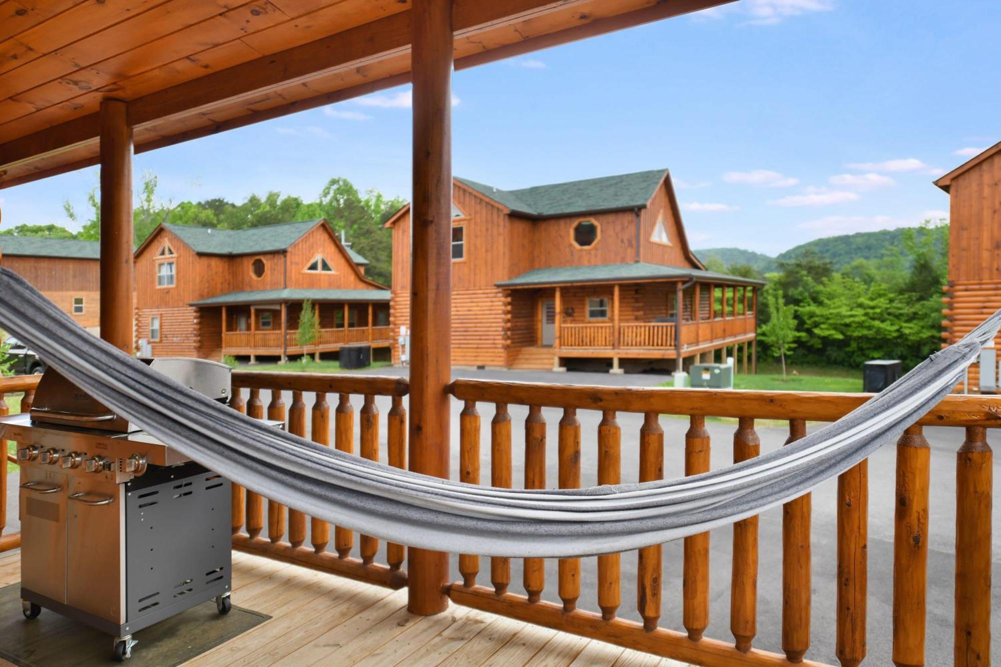 Walk To Parkway - Indoor Pool - Treehouse Loft Ps5 Villa Pigeon Forge Exterior photo